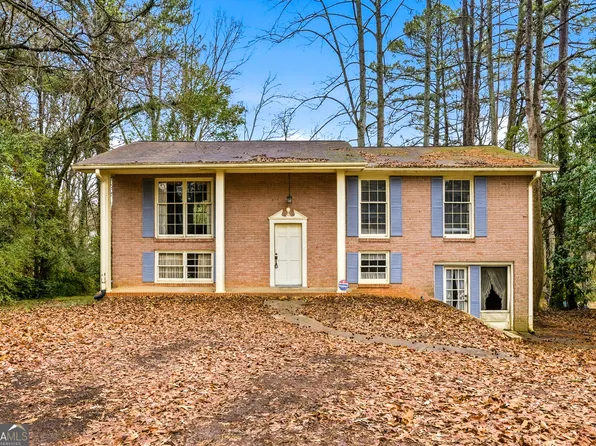 6950 Knollwood Dr, Morrow, GA 30260