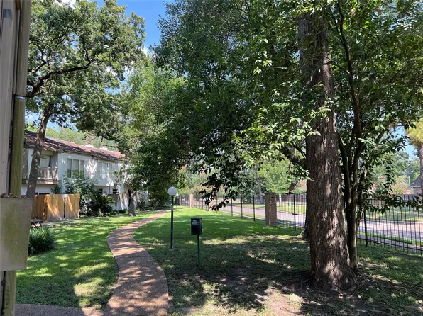 2100 Tanglewilde St APT 455, Houston, TX 77063