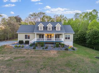 3260 Huffman Ln, Roanoke, VA 24014