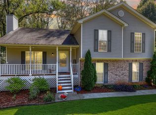 1267 Persimmon Place Dr, Bethlehem, GA 30620