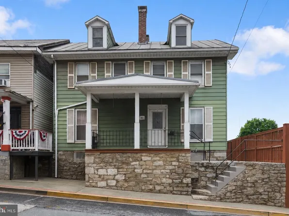 37 N Main St, Union Bridge, MD 21791