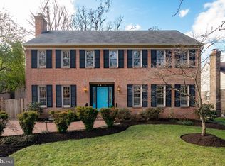 1612 Stonebridge Rd, Alexandria, VA 22304