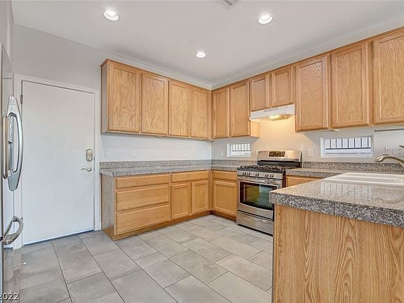 5th image of 5056 Piney Summit Ave