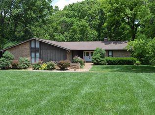 320 Covered Bridge Ln, Belleville, IL 62221