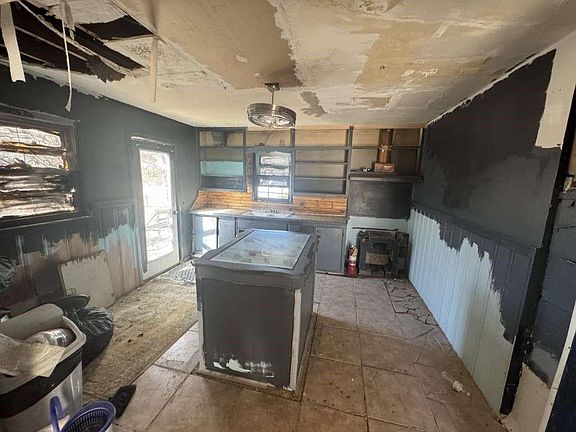 4th image of 1503 E 8th St