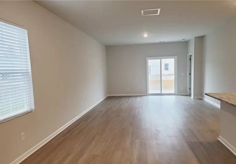 149 Franklins Walk — Photo 2