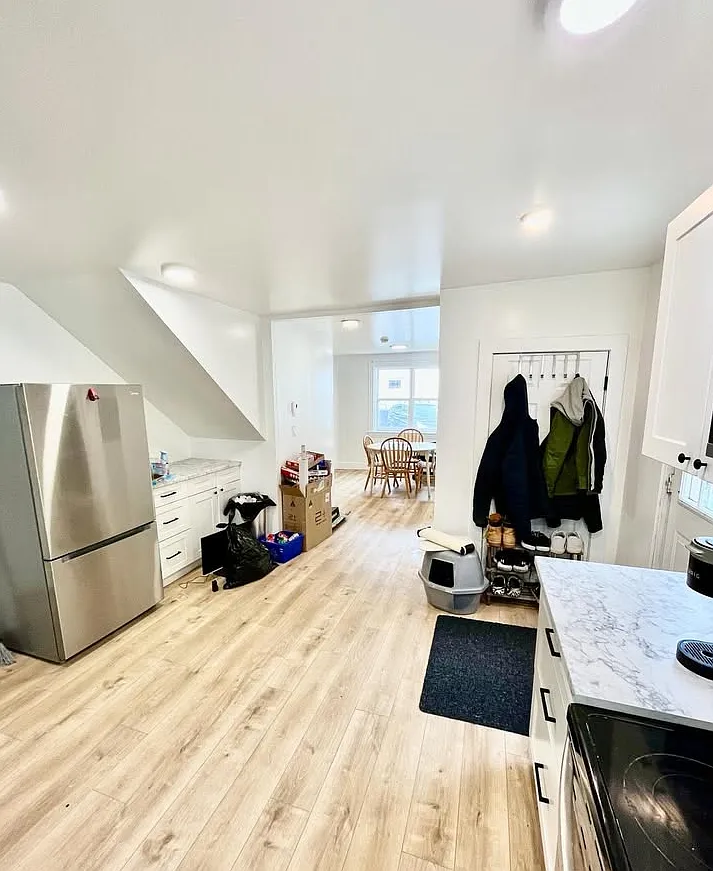 285 Saint John Street 285 — Photo 3