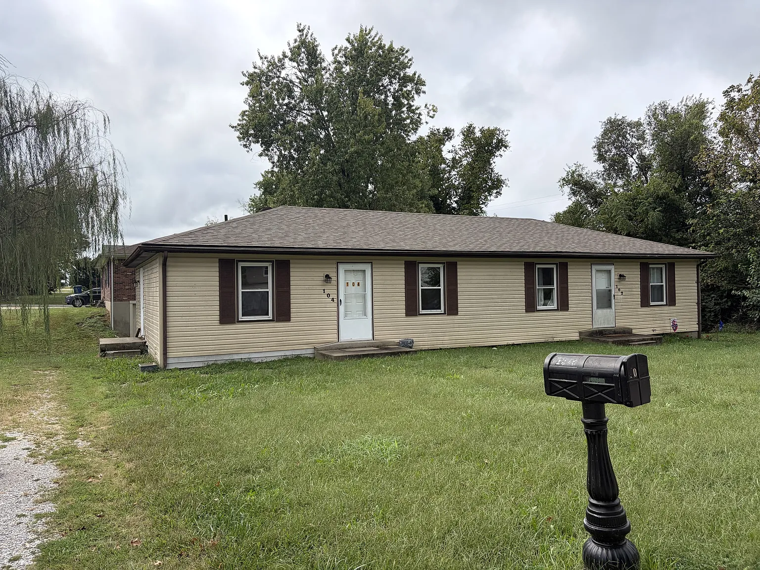 104 Robin Drive - 1 — Photo 1