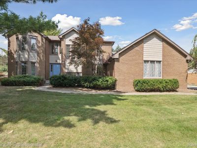 46328 N Northvalley Dr, Northville, MI, 48167