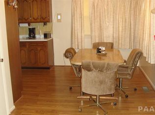 710 N Quarry Rd, Trivoli, IL 61569