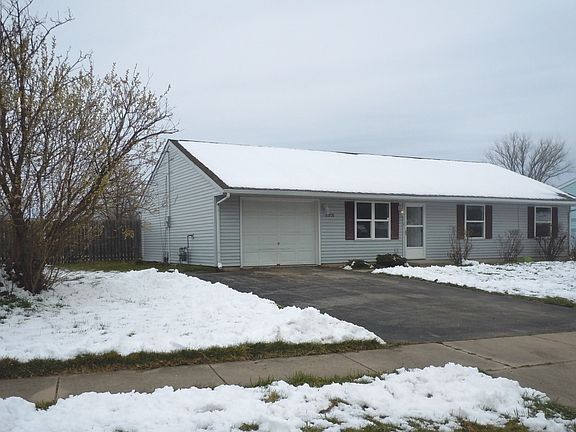 2nd image of 2326 Rockwell St