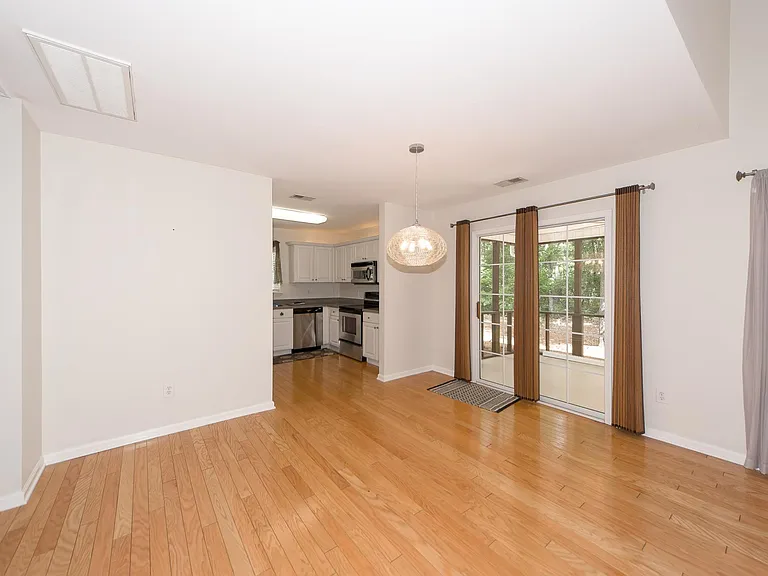 1005 Summerhaven Pl #F — Photo 7