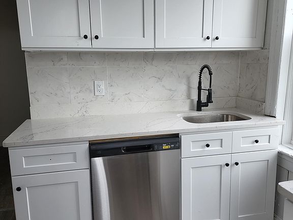2nd image of 3025 John F Kennedy Blvd Floor 4
