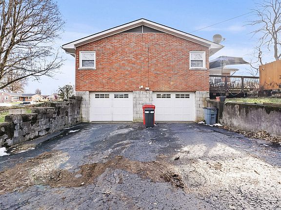 5th image of 101 Charlotte Dr