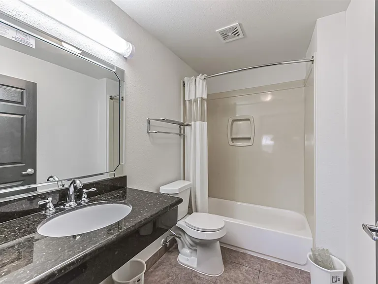 1025 Swanson St #212 — Photo 14