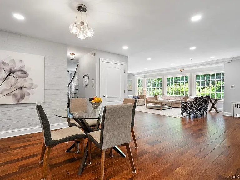 22 Crane Rd — Photo 8