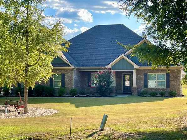 334 Lee Road 2154, Salem, AL 36874