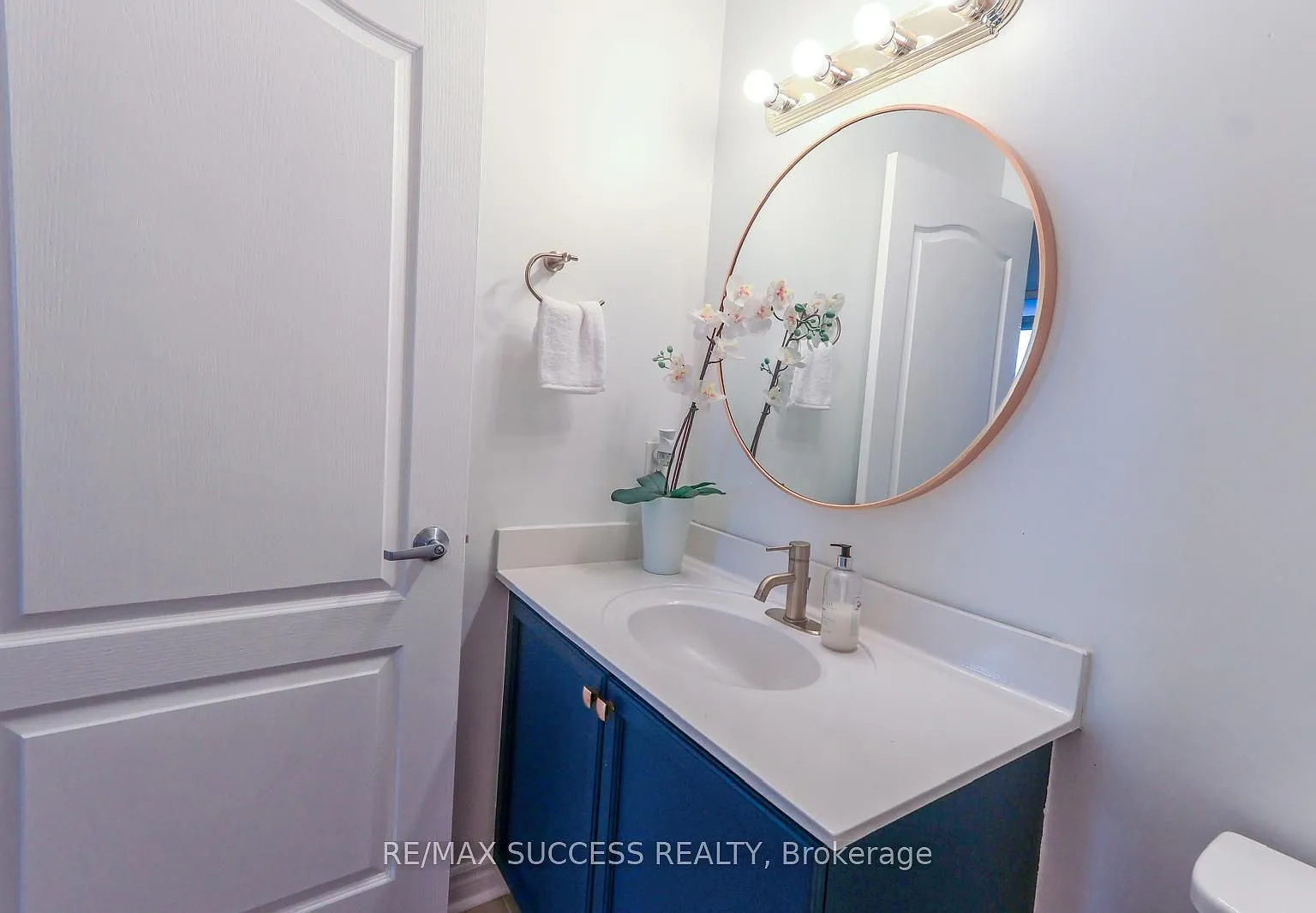 3 bed, $3,200 — Photo 3