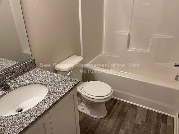 5th image of 3824 Miller Dr
