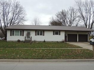 1237 8th St, Manson, IA 50563