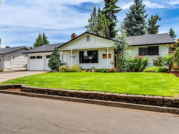 3rd image of 1014 Cinnamon Ave