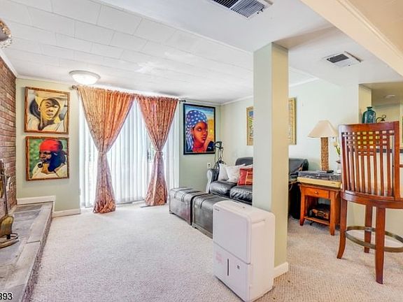 3rd image of 39 Korwel Cir