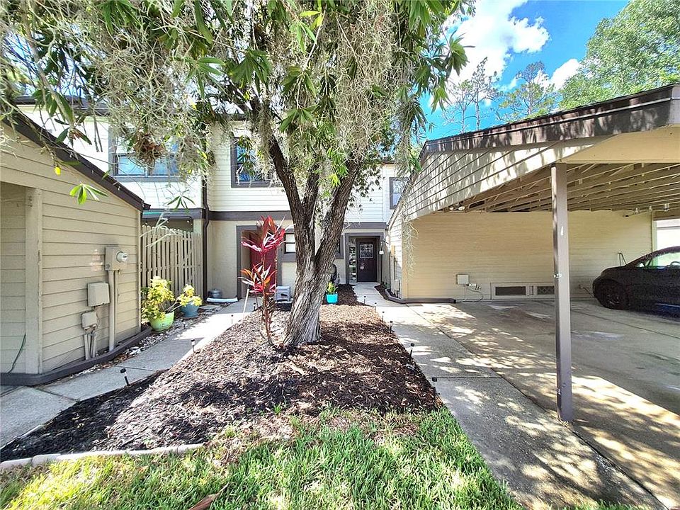 1st image of 205 Woods Landing Trl