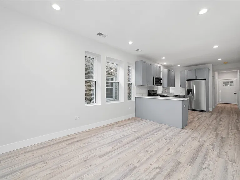 1628 S 50th Ave #3 — Photo 17