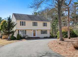 26 Woodland Rd, Rochester, MA 02770