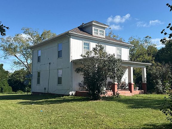 3rd image of 285 Goose Creek Rd