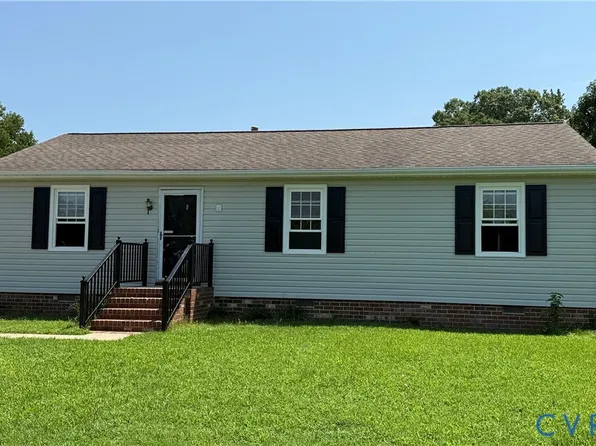 2535 White Oak Ct, Colonial Heights, VA 23834