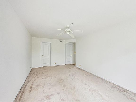 4th image of 6401 Lincoln Ave Unit 309