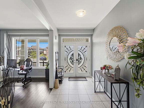 3rd image of 65 Cactus Cres