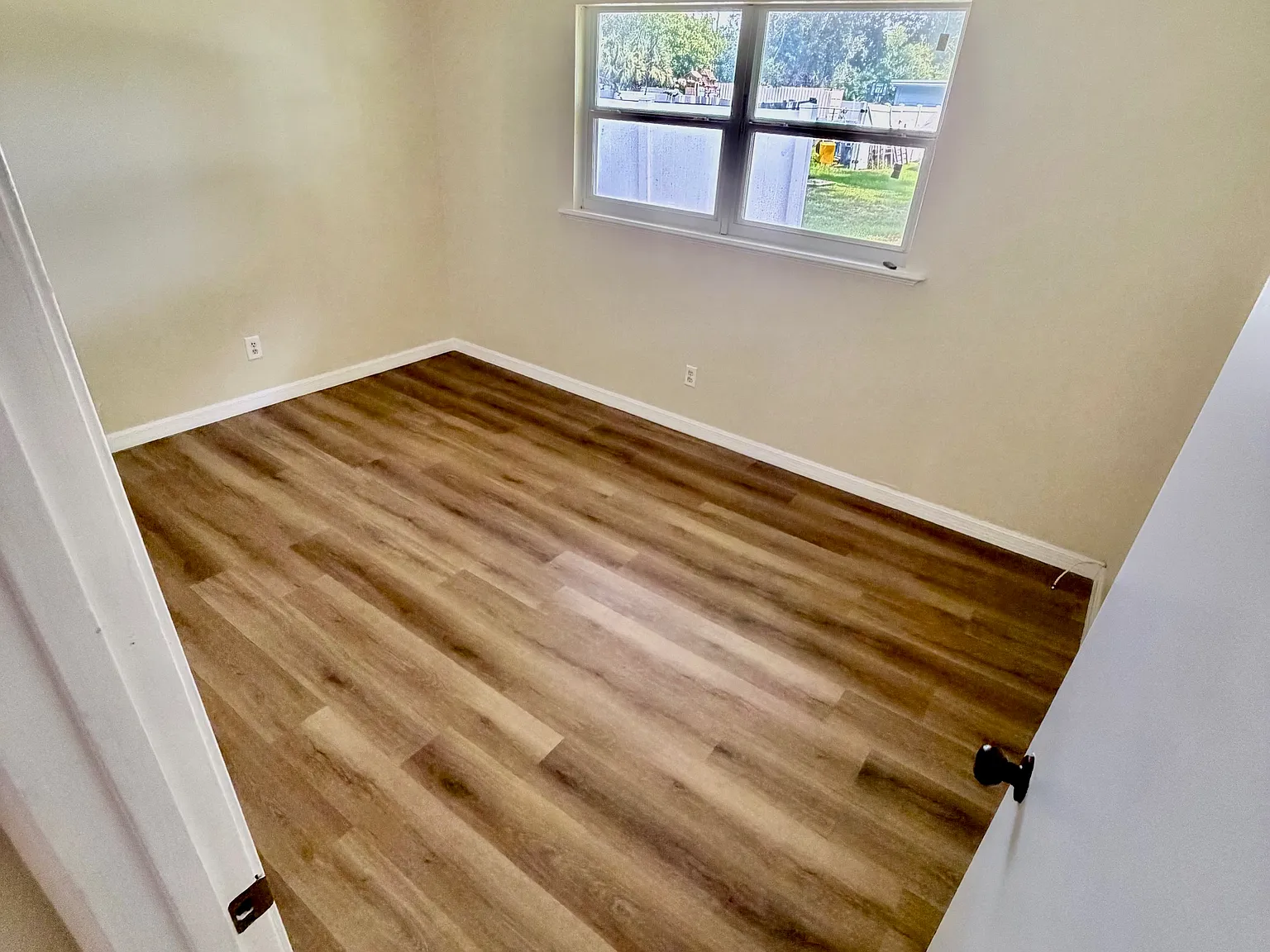 2 bed, 1100 sqft, $1,850 — Photo 4