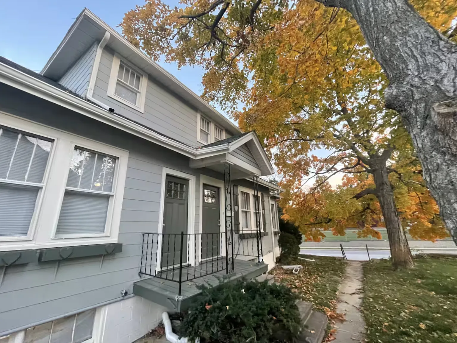 4 bed, 2.5 bath, 1400 sqft, $1,250 — Photo 1