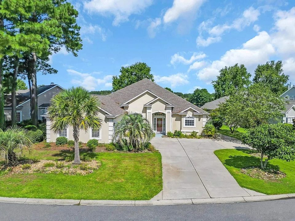 1st image of 414 Carriage Lake Dr