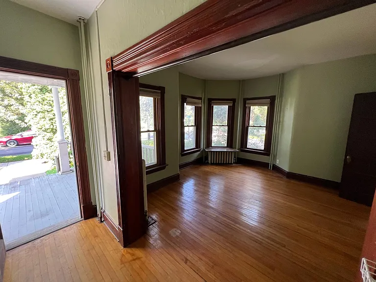 114 N Prospect St #B — Photo 9