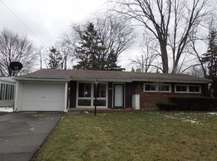 1815 Park Forest Dr, Flint, MI 48507