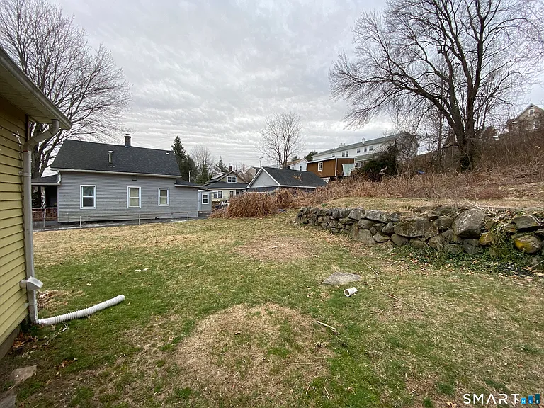85 Stillson Rd — Photo 4