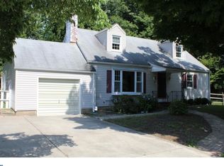 6 Boxwood Ct, Ewing, NJ 08628