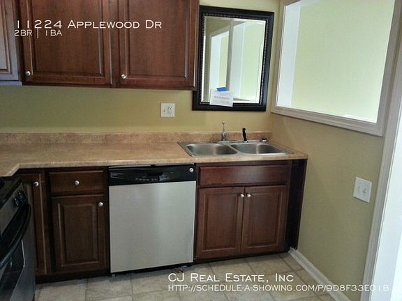 5th image of 11224 Applewood Dr