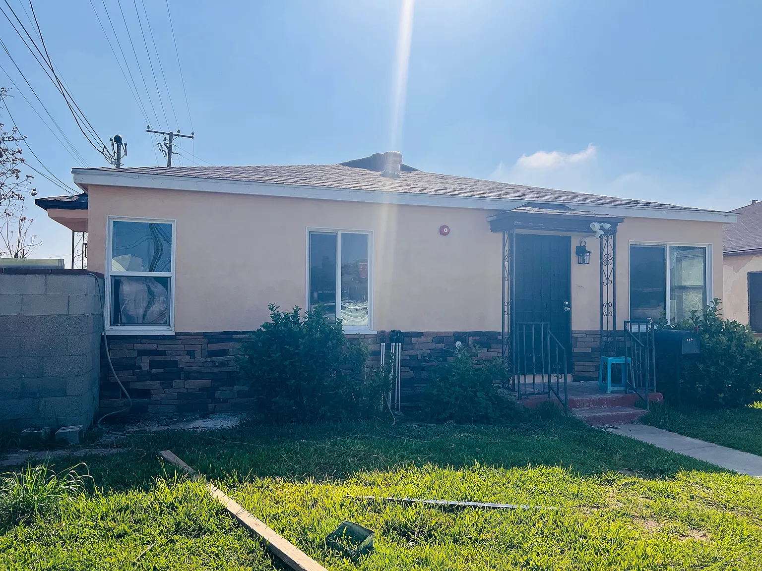 4 bed, 1365 sqft, $4,500 — Photo 1