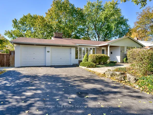 180 Tracina Dr, Oakville, ON L6L 4B7