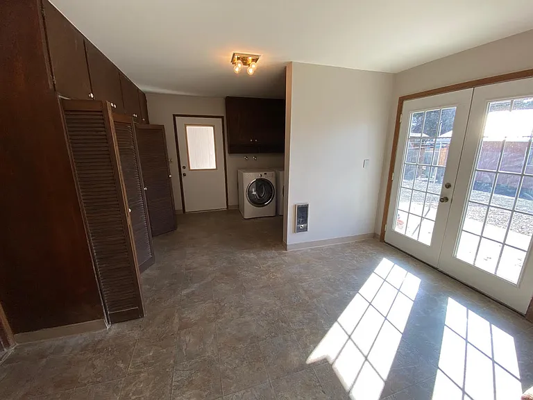 314 W 12th Ave — Photo 6