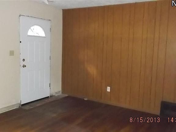 3rd image of 3136 Martha Dr