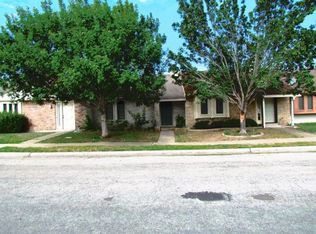 207 Chantilly St, Victoria, TX 77904