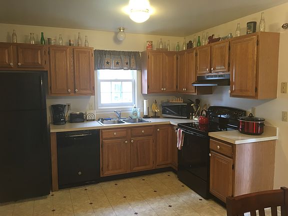 Spacious Kitchen