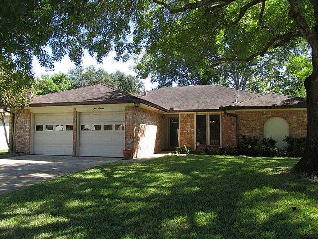 1st image of 911 Comstock Springs Dr