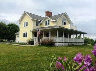 118 Howland Ave, Middletown, RI 02842