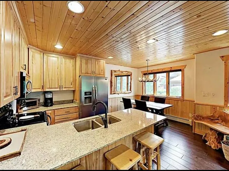 3988 N Timber Wolf Ln #10B — Photo 4